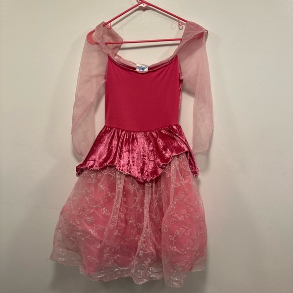 Sleeping beauty Halloween costume! Girls dress up Disneyland dress size 10/12! - Picture 4 of 4